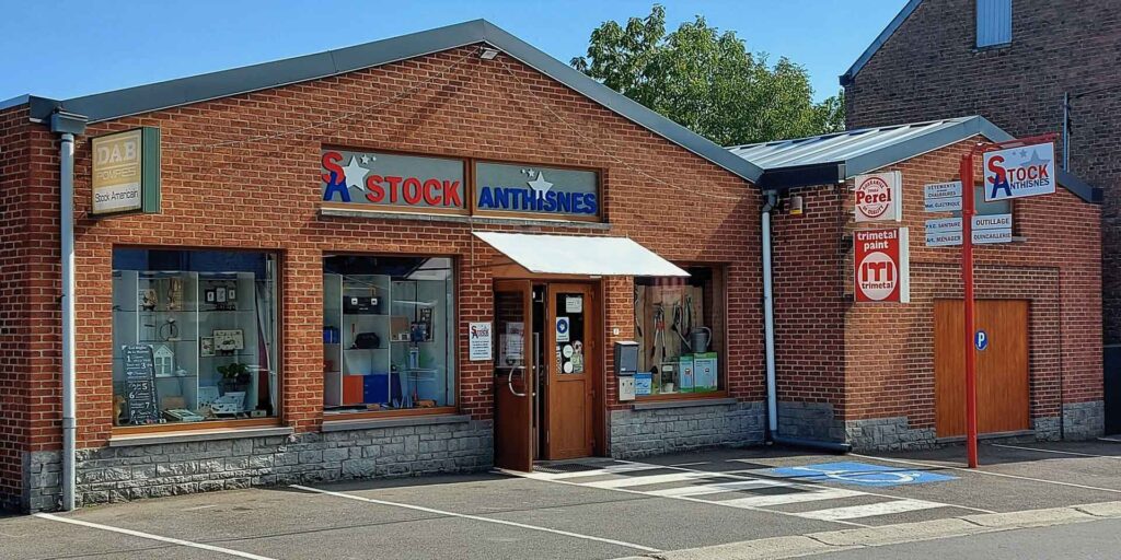 Stock Anthisnes : magasin de bricolage à Anthisnes